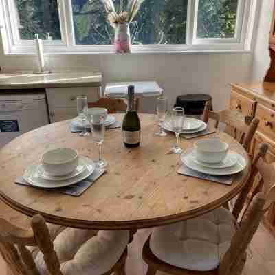 Beautiful 2 bedroom for 5, walk to town, near Legoland and Lapland! Dining/Meeting Rooms