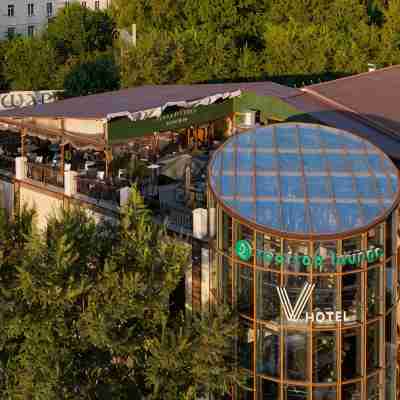 V Hotel&Rooftop Lounge Hotel Hotel Exterior