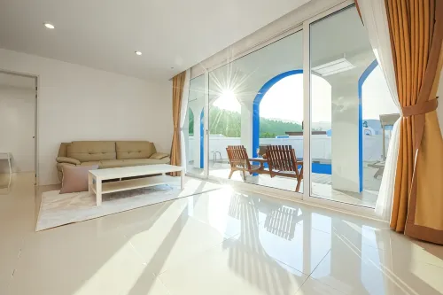 Yangyang Midterranean Pool Villa (Independent Pool Villa / Individual Pool) - maisons de vacances