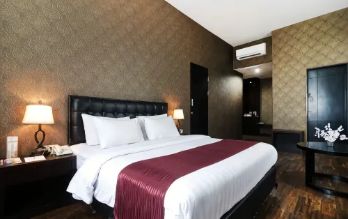 Grand Kanaya Hotel
