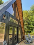 Tranquil retreat nestled in the breathtaking landscape of Hocking Hills. - WiFi