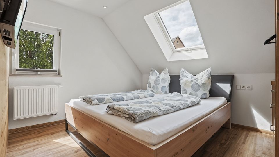 Newly renovated vacation apartment with terrace in a central location in Friedrichshafen