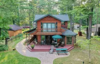 Lakefront 5 Bedroom Cabin on Mead Lake - Alphydda