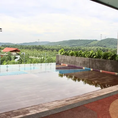 AeroRest Suites - Kota Warisan Hotels near Southville City