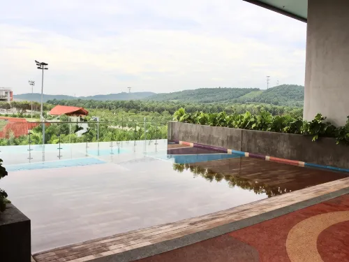 AeroRest Suites - Kota Warisan - 4-Star