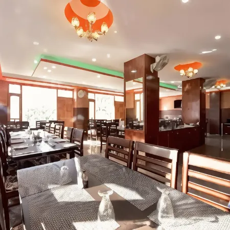 Hotel Sarla Regency
