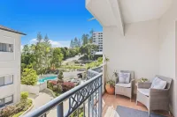 Bella Mare Coolangatta Beachside Apartments - Ocean View