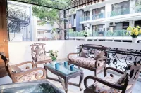 Fortune Home Service Apartment 3BHK , D-198 Saket -  Ferienwohnungen