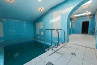 Отень - С бассейном