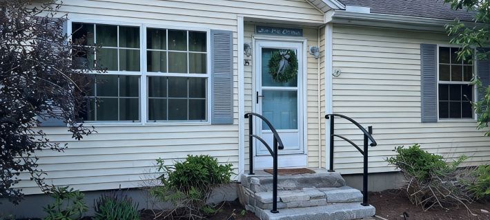Beautiful newly decorated and centrally located home minutes from Camden Harbor. Hotels in Camden