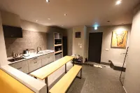 Code Rooms Itoshima - موقف سيارات