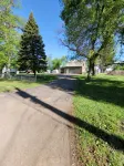 Main Street Home-Locally Owned-No Cleaning Fees-Pets Allowed - 2-Star