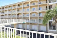 Discount July 25 Week. Modern Condo—Best location—beach, Ft Clinch & Downtown. - 2-نجوم
