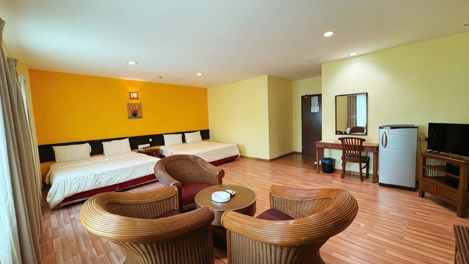 Grand Far East Hotel