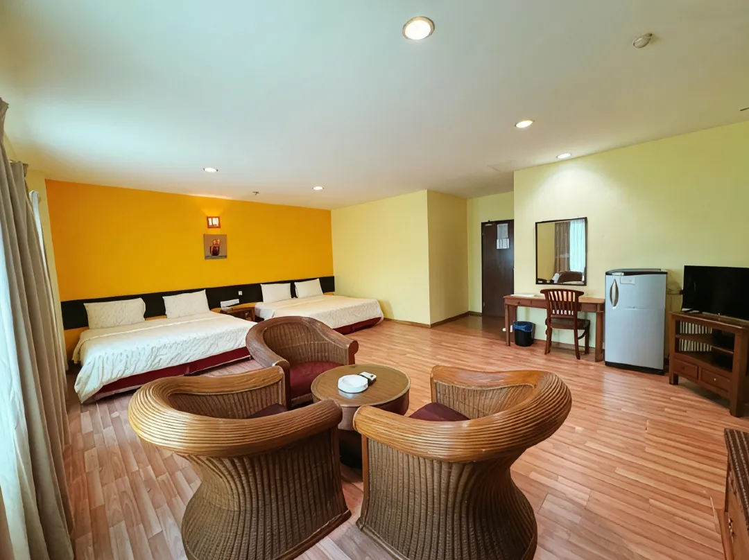 Grand Far East Hotel - Masai