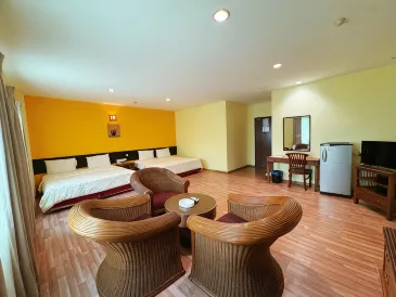 Grand Far East Hotel