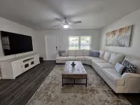 10 minutes to Mineral Springs w/large Pool and Pet Friendly! - 3-Star