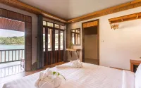 Koh Tao Relax Freedom Beach Resort - Bergblick