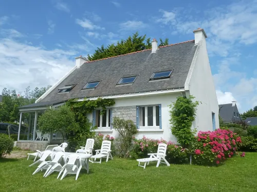 Charming Villa in Saint-Philibert (Close to Carnac) Directly by the Sea.  Rated - Villa