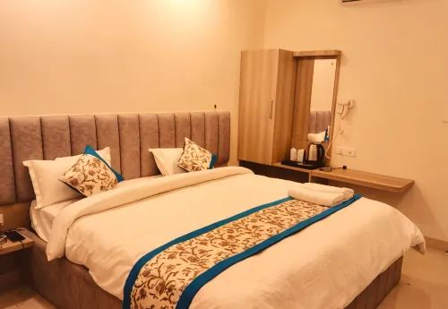 Gautam Inn