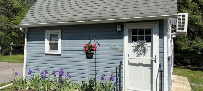 Stay at this charming one bedroom cottage and enjoy exploring the Finger Lakes. Hotels in Seneca County