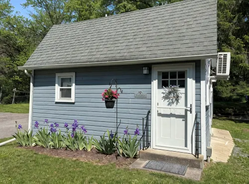 Stay at this charming one bedroom cottage and enjoy exploring the Finger Lakes.