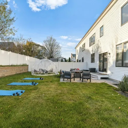 II Home in Boston with, Arcade, Parking,Game Room,EV, 6Br 5.5Bath