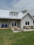 Luxury Beachfront Villa on Cleveland Beach 71 Hotels in 