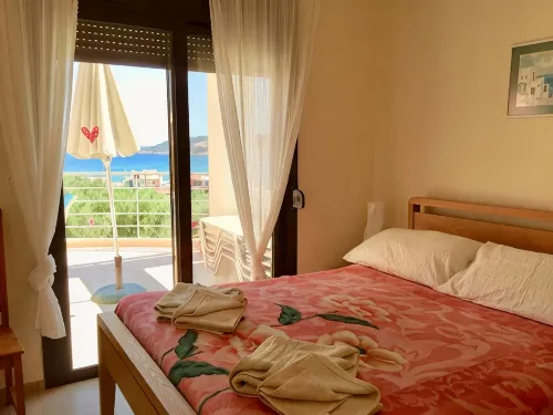 Almyrida Apartments, Large pool, 5 minutes walk from beach - Wifi