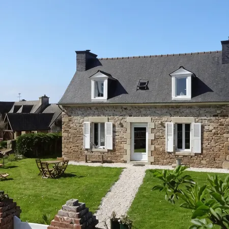 300m from the SEA, Breton house with large garden and sea view - WIFI