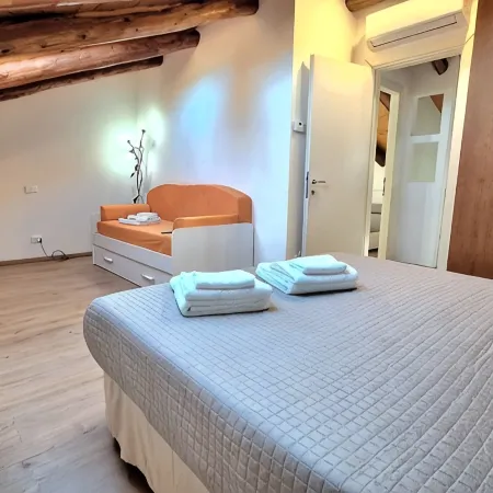 Conca Oro New House on Hill between Lucca and the sea with pool and large porch