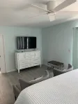 Super Comfy and modern with the extras! - 4-Star