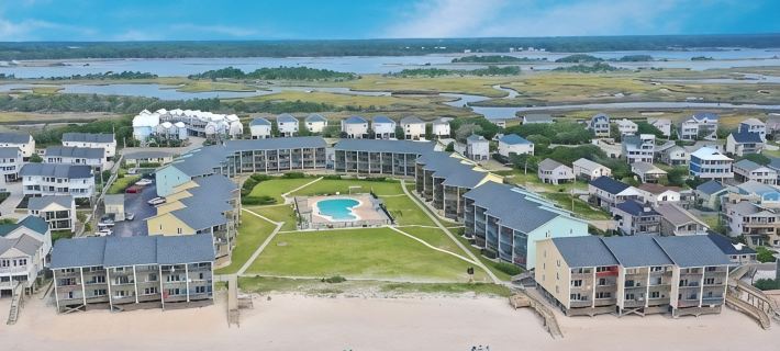 Ocean View, Pool & Easy Beach Access! Hotels in Pender County