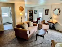 3-bedroom apartment near hospital and Erie Canal - Apartments