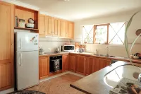 Luxury Couples' Retreat Beside the Beautiful Barwon River - 4-Star