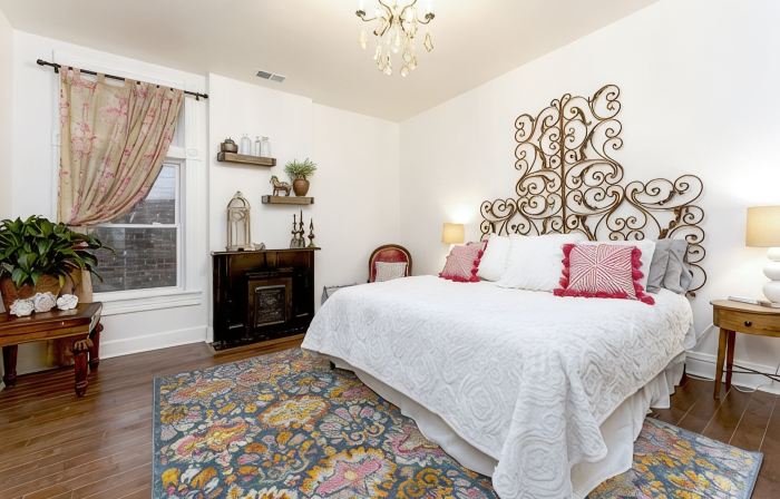 Large Downtown Artist's Loft, 30 min to Lexington, Horse, Bourbon, R River Gorge
