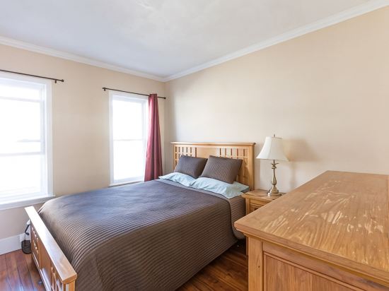 Nice 3 Bedroom Home Perfect for Access to Central Boston and Cambridge