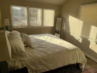 Downtown Marblehead 2brm/1.5bath w/ deck