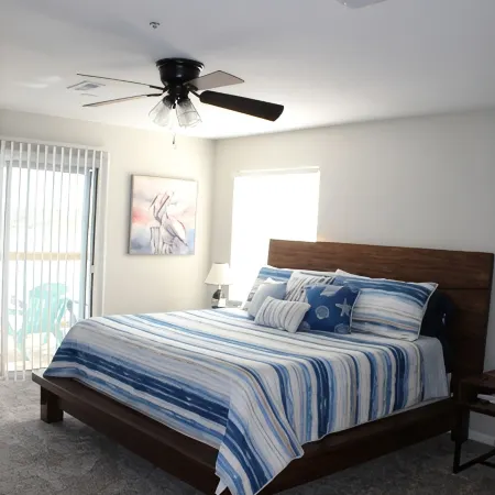 Walk-in Level -Panoramic Million Dollar View, 3Br, 2BA, Clean & Updated!