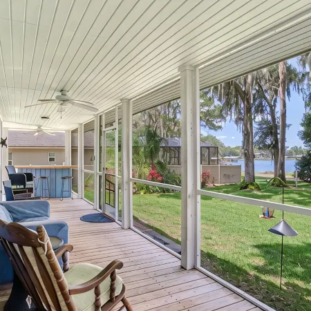 A perfect Lake House get away