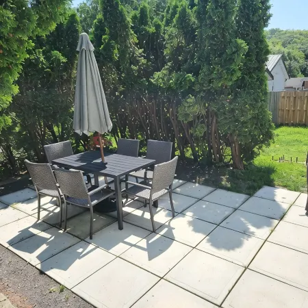 Gorgeous renovated-5 min to Main St-BBQ-Firepit-Free Sandbanks pass-Pac Man game
