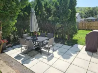 Gorgeous renovated-5 min to Main St-BBQ-Firepit-Free Sandbanks pass-Pac Man game - Wifi