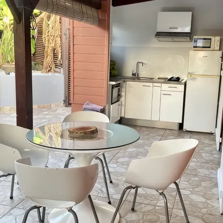 Bungalow pitaya 2 minutes from the beaches of sainte Luce