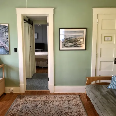 Lovely Uptown Mpls apartment!