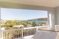 Sea Turtle Studio – Upscale Waterview Retreat, Stunning Sunrises & Full Kitchen!