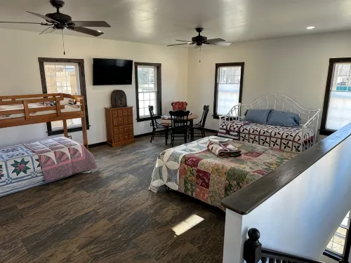 Quiet Relaxed Location Just Steps Away from Main Ave Shopping - 3-Star
