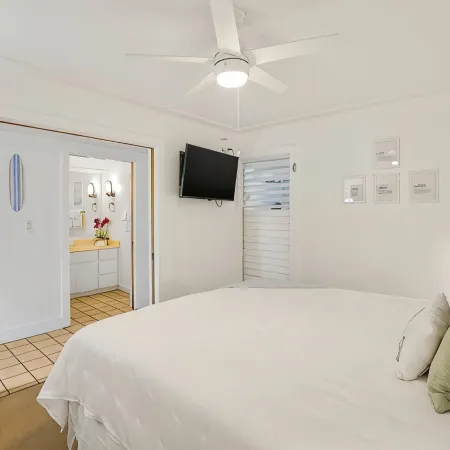 Surf’s up Suite @ Kiahuna I AC I Partial Ocean View I Beach Amenities Surfboard