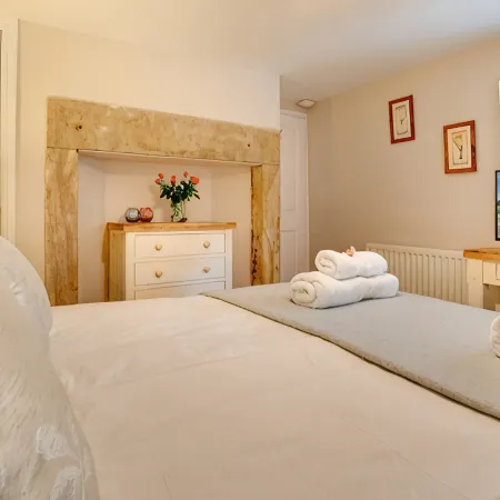 Barbican View, luxury Grade II listed apartment opposite Alnwick Castle