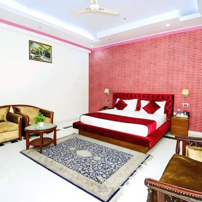 Awadh Inn ,Lucknow Hoteles cerca de Centro comercial Fun Republic Mall