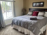 7 Bedroom Spacious Lead Home with Game Room and Hot Tub Hotels in Lead